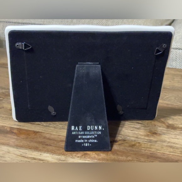 NWT Rae Dunn Magenta White Ceramic Picture Photo Frame - Dad Est. 2025 5x7 - Picture 3 of 3